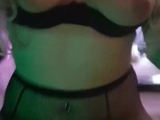 saltando en una polla de juguete 16/16