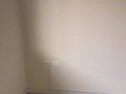 Asesora inmobiliaria NOVATA acepta follar con su cliente para convencerlo 1/16