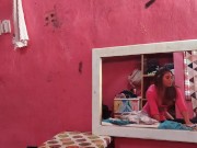 Me follo a mi amiga antes de ir a una fiesta 3/16