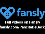 Linceria Naranja Muy Apretada Para Ella, Dildo Se Desliza Con Facilidad En Su Vagina Mojada