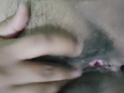 milf cachonda se masturba hasta hacer un squirt 5/16