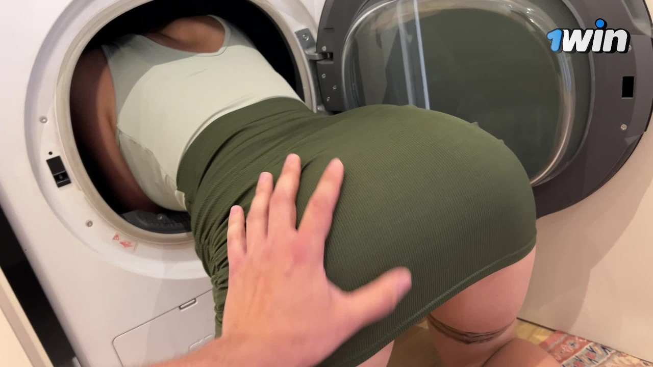 stepson fucks stepmom while she's stuck in washing machine - Free Sex Video - RedTube