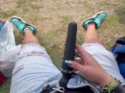 Loca en el ESTACIONAMIENTO se corre esperando el UBER, récord CUM!