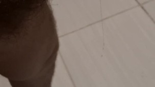 Porra vazou do meu saco e ficou pendurado no pinto