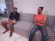 Salí a la tienda y mis Amigos se follan a mi Esposa Infiel! 4/16