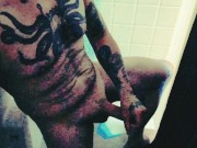 Amateur Guy Jerking Off in Shower