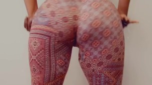 Big ass-fucked sem limites