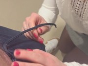 Je suce la bite de mon patron et il joui sur mes nylons 3/16