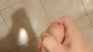 TWINKPOP - El Twink Fucker está de vuelta y listo para penetrar a cada twink que se encuentra