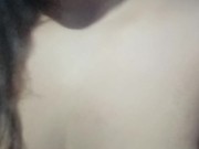 Chica caliente muestra sus pechos 4/16