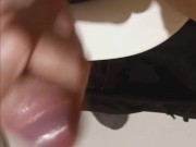 Public hostel masturbation, white bulgarian - Screenshot 5 of 16 - Bulgarian
