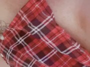 Écolière qui aime ce la mettre pour ce faire mouiller fort 5/16