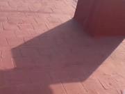 Mi vecino me espia colgando la ropa y le regalo una mamada 2/16