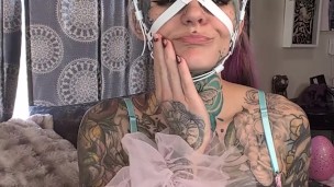 Sexy tattooed Bunny JOI petite horny bunny ready to help you cum!! More bunny videos on my OF