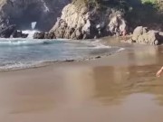 Salimos a caminar desnudos a la playa 15/16