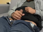 Batendo uma na sala escondido e gozando gostoso! 10/16