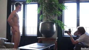 Muscly jock STROKING BIG UNCUT DICK