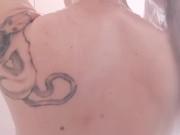 Natural blonde shows off armpits in shower 16/16