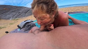 Llega la tarde y nos quedamos sólitos en la playa 😎