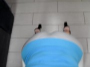 gli amici ci aspettano per pranzo ma sono troppo bagnata e mi faccio scopare a pecora dopo la pompa 16/16