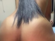 Se trepa encima de mí y me folla como nunca 1/16