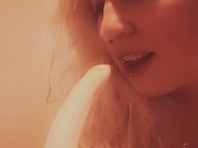 Kitten eats a banana 🍌 10/16