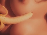 Kitty eats banana 5/16