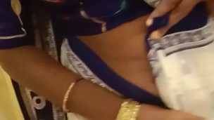 ஜாக்கி முலை | Desi Tamil Slutwife Shows Boobs on Saree, Twerks Big Ass for Cuck! IndianHotwifeX