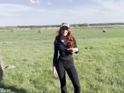 Napalona ruda laska wyruchała fotografa podczas sesji zdjęciowej - POLSKIE PORNO