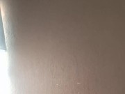 Me pongo cachondo y me masturbo asta correrme 1/16