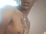 Me pongo cachondo y me masturbo asta correrme 14/16