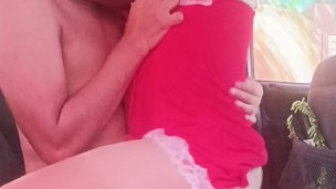 Corrida por dentro, Inquilina follada en el auto...