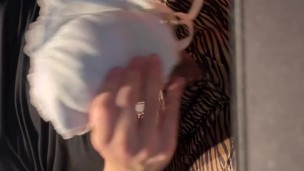 女友達の水色のブラに射精