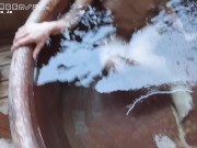 温泉旅行デート♡丸見え露天風呂で巨乳彼女がM男彼氏に焦らし寸止め手コキしたら我慢できずに暴発口内射精！お仕置きで亀頭責めして大量潮吹き 日本人 素人 カップル 混浴 お風呂 変態 痴女 無修正 主観 8/16