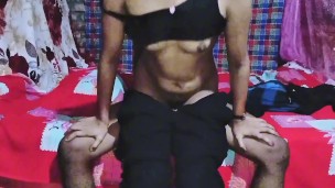 Vídeo Completo: Sexo Explosivo com Namorado da Faculdade HD