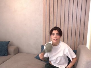 Delivery girls who suck your dick are rated 5 stars for good service - Lian Grey & Jery Lee