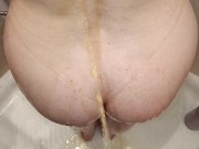 Ecco mi mi lavo la sera quando sto con mr.Brega. sono una troia e me lo fa sentire addosso!! 9/16