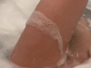 ARABIAN SNOWWHITE HAVE FUN-SOAP&BATHTUB-BEAUTIFUL WHITE GIRL-SILKY SKIN-VERIFIED AMATEUR LOS ANGELES 13/16