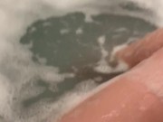 ARABIAN SNOWWHITE HAVE FUN-SOAP&BATHTUB-BEAUTIFUL WHITE GIRL-SILKY SKIN-VERIFIED AMATEUR LOS ANGELES 14/16