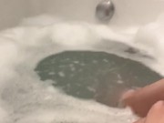 ARABIAN SNOWWHITE HAVE FUN-SOAP&BATHTUB-BEAUTIFUL WHITE GIRL-SILKY SKIN-VERIFIED AMATEUR LOS ANGELES 16/16