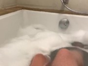 ARABIAN SNOWWHITE HAVE FUN-SOAP&BATHTUB-BEAUTIFUL WHITE GIRL-SILKY SKIN-VERIFIED AMATEUR LOS ANGELES 5/16