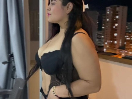 Mi madrastra me para correrme en ella