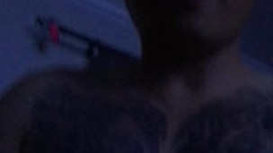 Asian couple: Khám phá kích thước ấn tượng