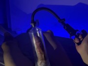 JUGANDO CON MI RICA VERGA Y UNA BOMBA DE VACÍO 13/16