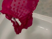 ФЕМДОМ Белые выделения из моей письки! Лижи мои грязные трусики!