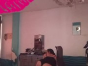 ¿Listo para perderte entre mis curvas latinas.