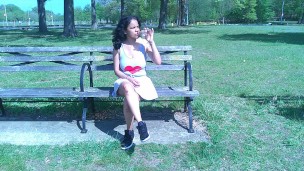 RUBBING PUSSY ON PARK BENCH SOLO FEMALE PUBLIC