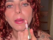 Mis labios con brillo 12/16