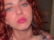 Mis labios con brillo 4/16