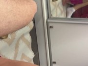 Je l attends quand il rentre du travail pour m occuper de ses couilles pleines 11/16